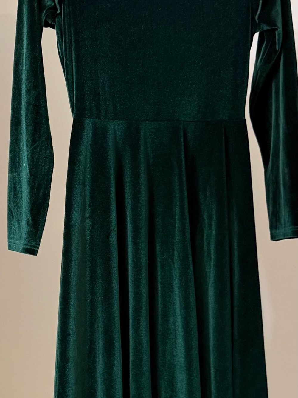 Ivy City Long-Sleeve Green Dress